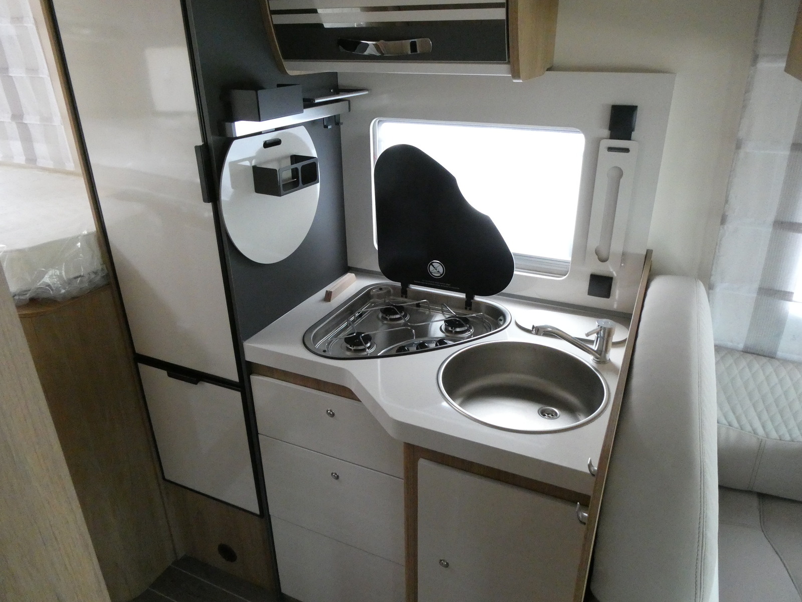 キャンピングカー キャブコン ﾛｰﾗｰﾁｰﾑ　ｾﾞﾌｨｰﾛ　285TL　9速AT　新車即納