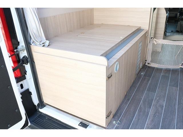 キャンピングカー バンコン ﾃﾞｭｶﾄ ﾛｰﾗｰﾁｰﾑ ﾘﾋﾞﾝｸﾞｽﾄｰﾝKJ 新車