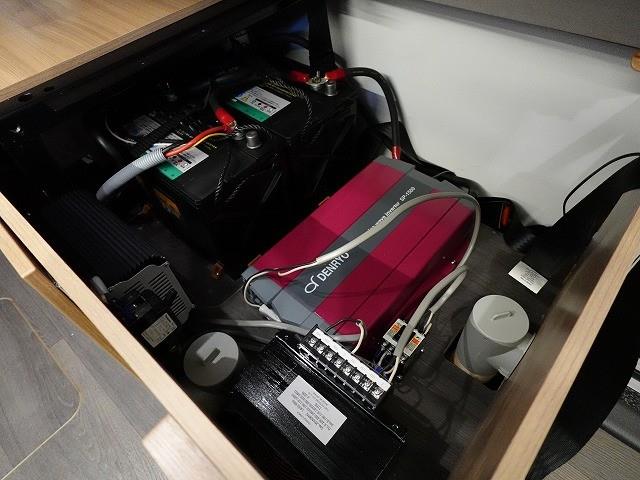 キャンピングカー キャブコン ﾃﾞｭｶﾄ ｱﾄﾞﾘｱ ｺｰﾗﾙﾌﾟﾗｽ670DC 9速AT