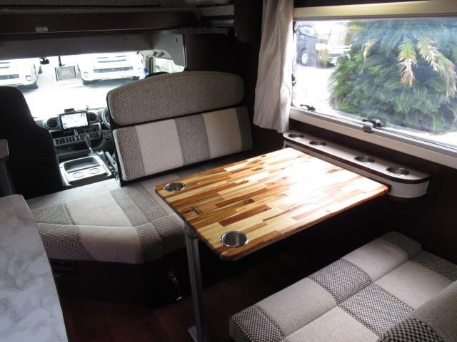 キャンピングカー キャブコン ﾅｯﾂRV ｸﾚｿﾝﾎﾞﾔｰｼﾞｭXｴﾎﾞﾗｲﾄ ﾘｱW