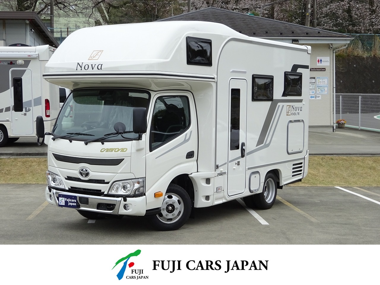 キャンピングカー キャブコン　 カムロードフジカーズジャパンNovaX新車即納4駆