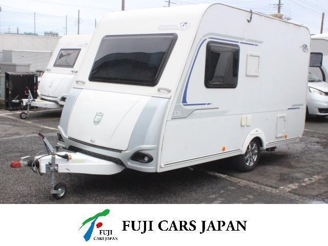 キャンピングカー トレーラー トリガノ エメロード376VP 窓AC FF 牽引不要