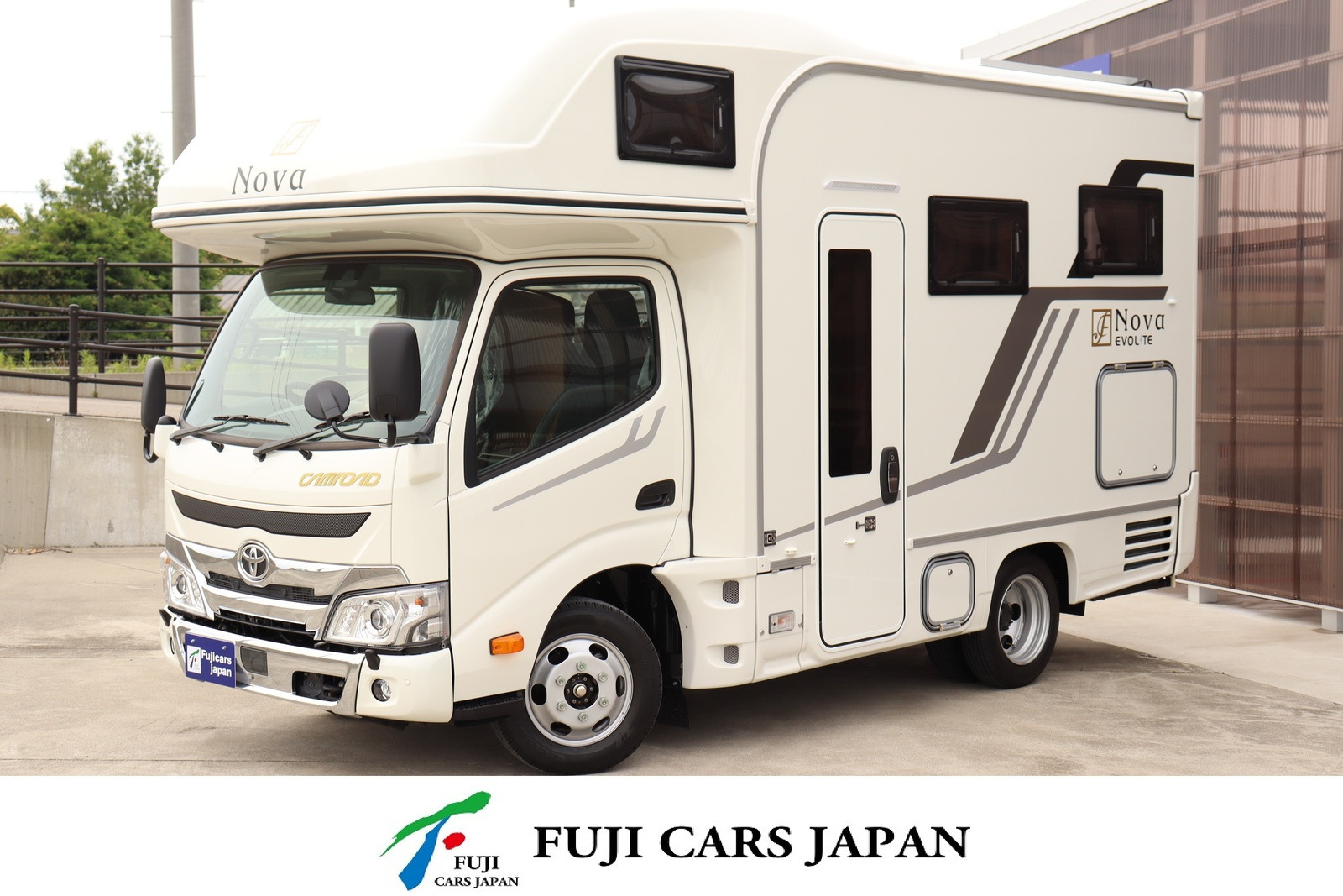 キャンピングカー キャブコン カムロードフジカーズジャパンノヴァX新車4WD