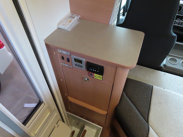 キャンピングカー キャブコン ｶﾑﾛｰﾄﾞﾌｼﾞｶｰｽﾞｼﾞｬﾊﾟﾝNovaﾀｲﾌﾟW新車