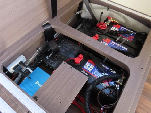 キャンピングカー キャブコン ｶﾑﾛｰﾄﾞﾅｯﾂRV ｸﾚｱ5.3Wｴﾎﾞﾘｭｰｼｮﾝ