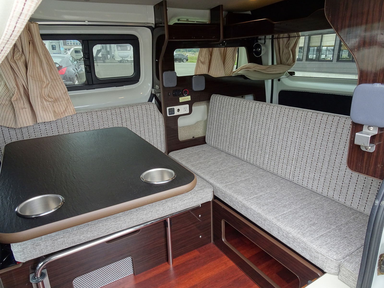 キャンピングカー バンコン NV200ﾊﾞﾈｯﾄ ｱﾈｯｸｽ ﾘｺﾙｿ FFﾋｰﾀｰ