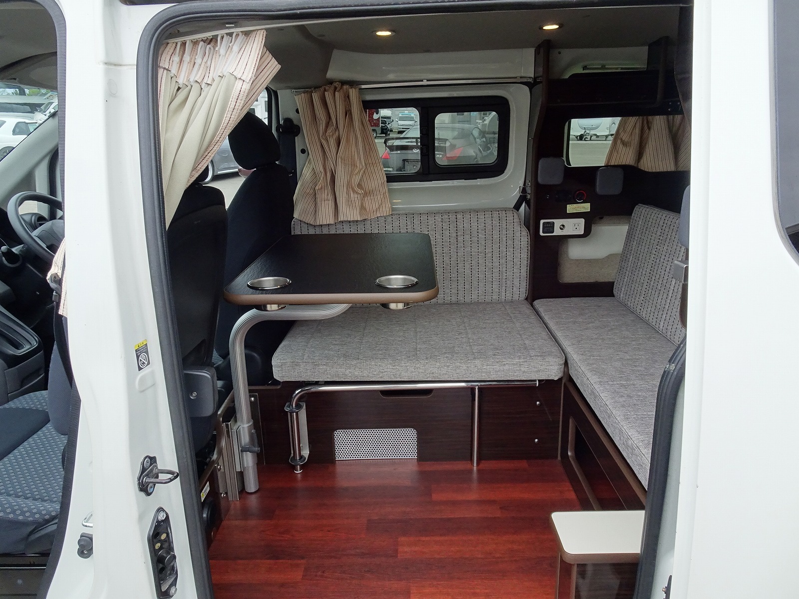 キャンピングカー バンコン NV200ﾊﾞﾈｯﾄ ｱﾈｯｸｽ ﾘｺﾙｿ FFﾋｰﾀｰ