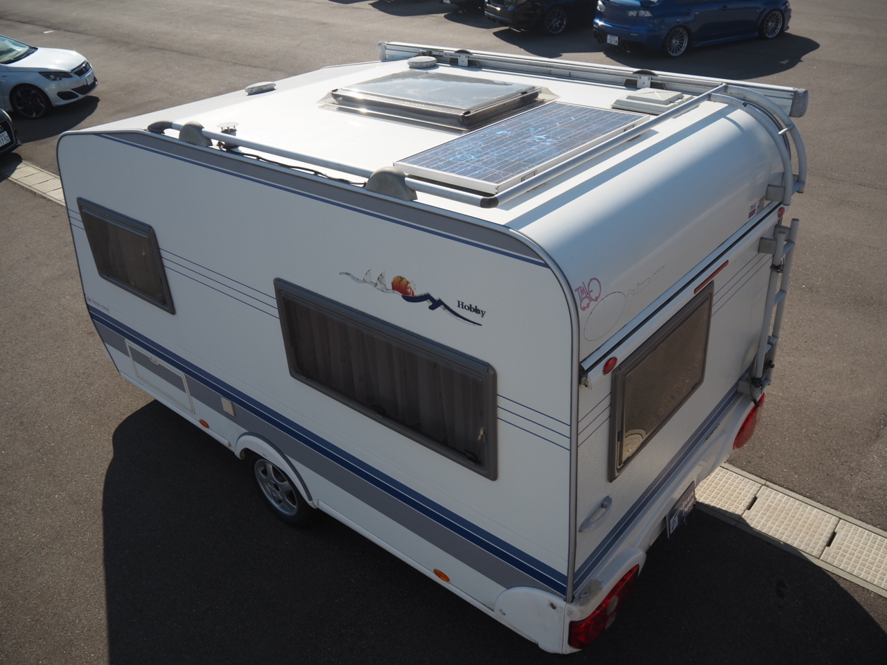 キャンピングカー トレーラー ﾎﾋﾞｰ ﾃﾞﾗｯｸｽ 400SB 牽引免許不要