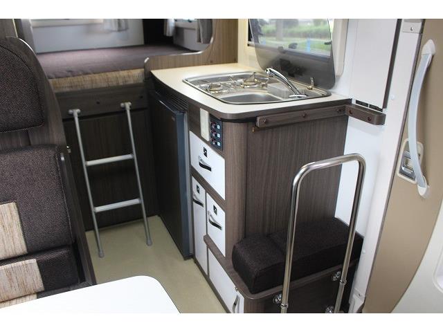 キャンピングカー キャブコン ｶﾑﾛｰﾄﾞ ﾅｯﾂRV ｸﾚｱ5.3Zｴﾎﾞﾘｭｰｼｮﾝ