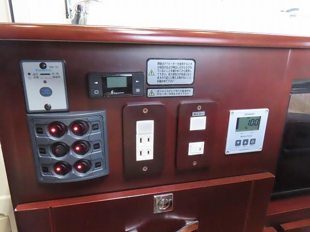 キャンピングカー バスコン ｺｰｽﾀｰ ﾅｯﾂRV ﾎﾞｰﾀﾞｰﾊﾞﾝｸｽ 家庭用AC