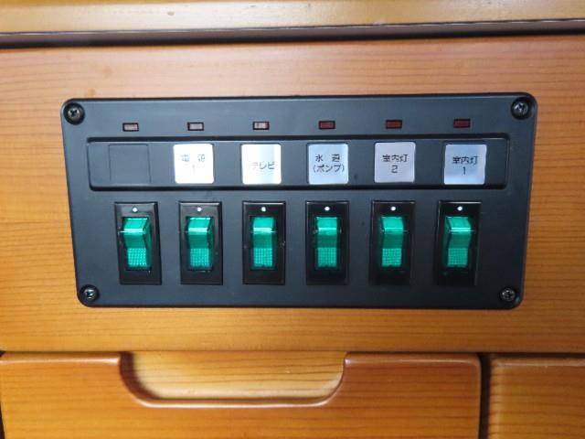 キャンピングカー バンコン ﾊｲｴｰｽ ﾀｺｽ 2B ｵｰﾆﾝｸﾞ 走行充電