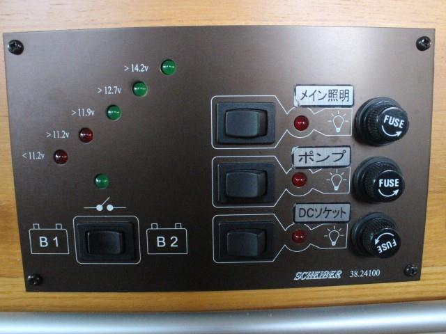キャンピングカー バンコン 東和ﾓｰﾀｰｽ ﾌｪﾈｯｸ 2段ﾍﾞｯﾄﾞ 外部電源