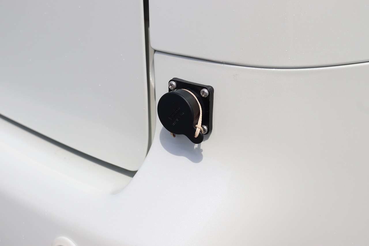 キャンピングカー バンコン NV200　FOCS Luz ﾙｿ新車即納