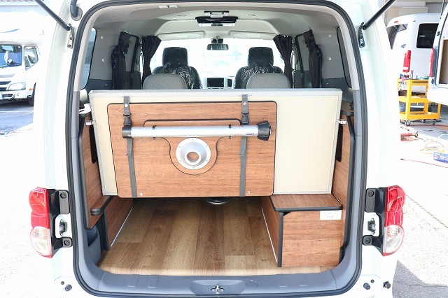 キャンピングカー バンコン NV200ﾊﾞﾈｯﾄ FOCS Luz ﾙｿ 新車即納