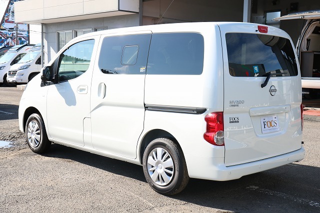 キャンピングカー バンコン NV200ﾊﾞﾈｯﾄ FOCS Luz ﾙｿ 新車即納