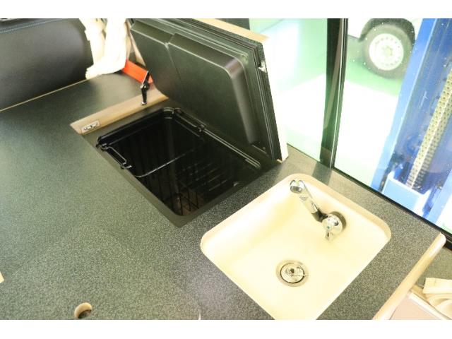 キャンピングカー バンコン ﾚｼﾞｱｽｴｰｽ ｱﾑｸﾗﾌﾄ ｺﾝﾊﾟｽﾚｶﾞﾛ 4WD