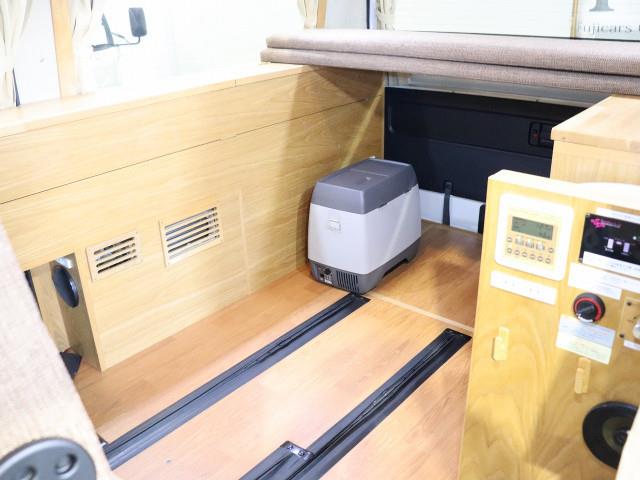 キャンピングカー バンコン ﾊｲｴｰｽ ｶﾄｰﾓｰﾀｰ ｵﾘｼﾞﾅﾙ 4WD FF