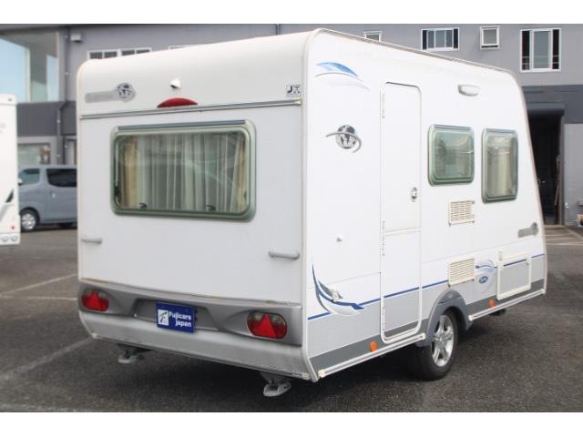キャンピングカー トレーラー ﾄﾘｶﾞﾉ ｴﾒﾛｰﾄﾞ376 FFﾋｰﾀｰ 温水ﾎﾞｲﾗｰ
