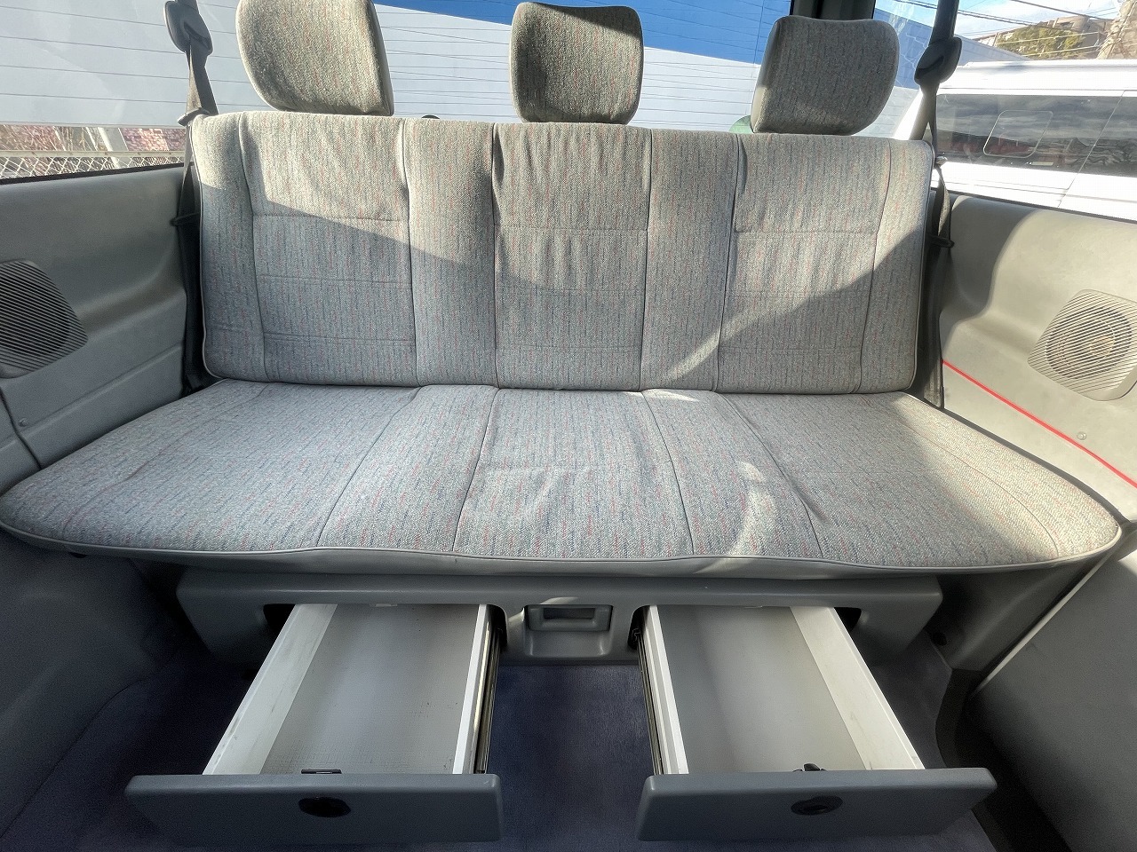 キャンピングカー バンコン 【要現車確認】VW ｳﾞｧﾅｺﾞﾝ　ｶﾗﾍﾞﾙ　ﾄﾗｯｶ