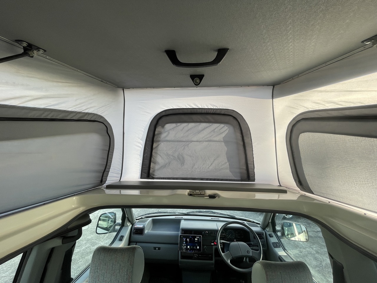 キャンピングカー バンコン 【要現車確認】VW ｳﾞｧﾅｺﾞﾝ　ｶﾗﾍﾞﾙ　ﾄﾗｯｶ