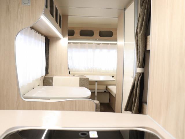 キャンピングカー トレーラー ｴｰｽｷｬﾗﾊﾞﾝｽﾞ ｴｰｽ430ALU けん引免許不要
