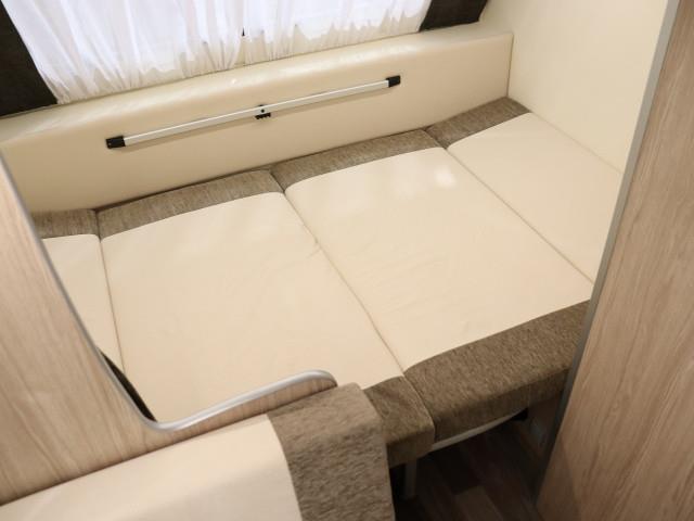 キャンピングカー トレーラー ｴｰｽｷｬﾗﾊﾞﾝｽﾞ ｴｰｽ430ALU けん引免許不要