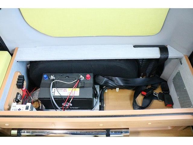 キャンピングカー バンコン NV200ﾊﾞﾈｯﾄ ｵﾘｼﾞﾅﾙ仕様 8ﾅﾝﾊﾞｰ4WD