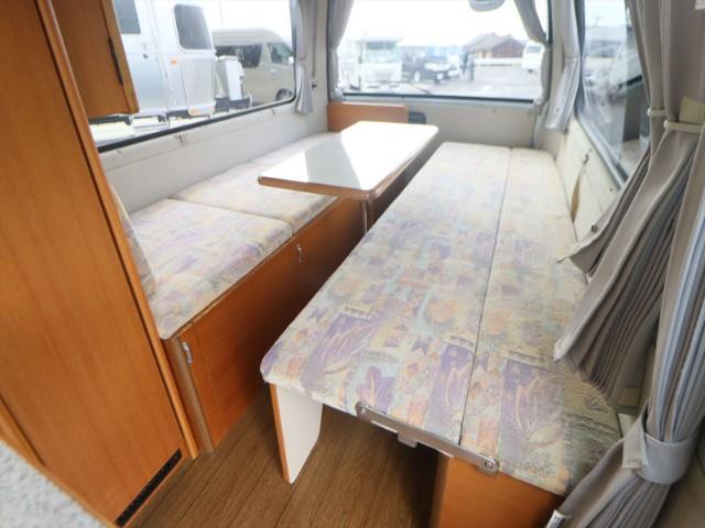 キャンピングカー バンコン ﾊｲｴｰｽ ﾘﾝｴｲ ﾊﾞｶﾝﾁｪｽR 冷蔵庫 外部充電