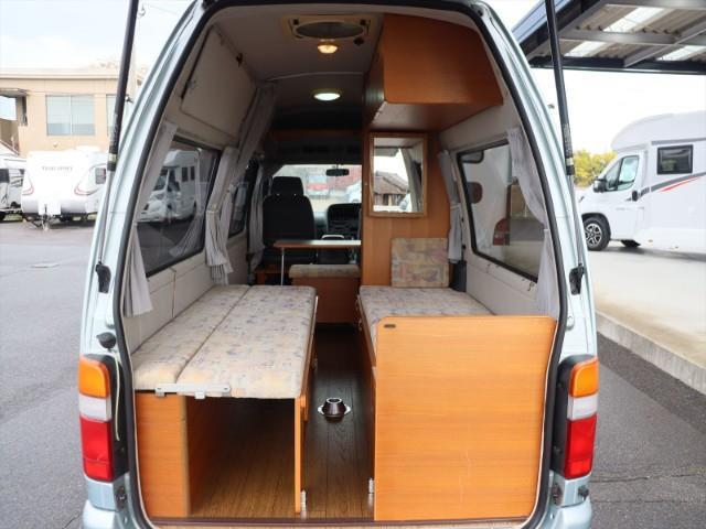 キャンピングカー バンコン ﾊｲｴｰｽ ﾘﾝｴｲ ﾊﾞｶﾝﾁｪｽR 冷蔵庫 外部充電