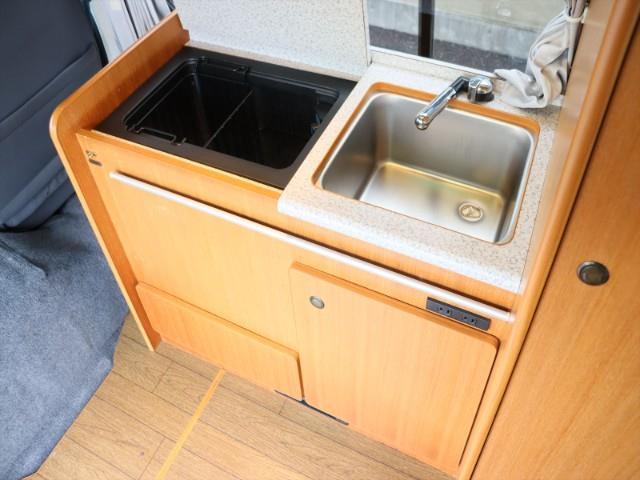 キャンピングカー バンコン ﾊｲｴｰｽ ﾘﾝｴｲ ﾊﾞｶﾝﾁｪｽR 冷蔵庫 外部充電