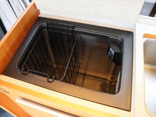 キャンピングカー バンコン ﾊｲｴｰｽ ﾘﾝｴｲ ﾊﾞｶﾝﾁｪｽR 冷蔵庫 外部充電
