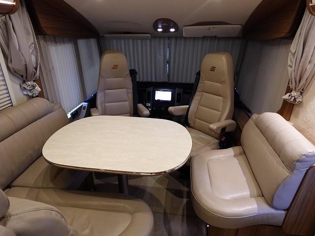 キャンピングカー バスコン ﾍﾞﾝﾂﾊｲﾏｰ ｽﾀｰﾗｲﾝ B690MD