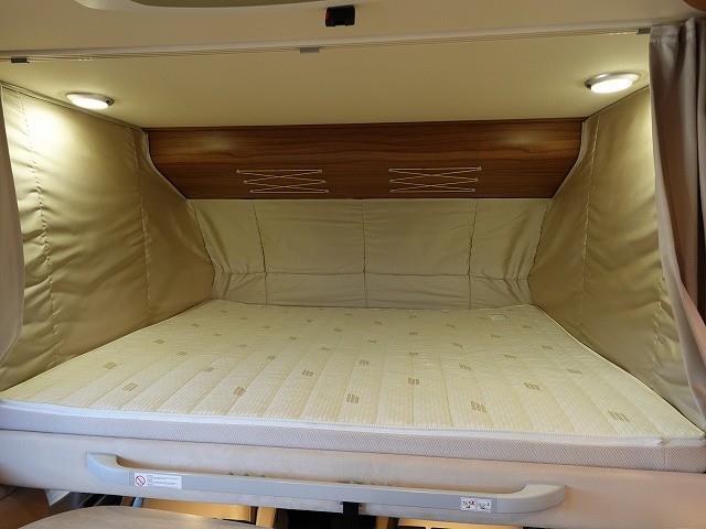 キャンピングカー バスコン ﾍﾞﾝﾂﾊｲﾏｰ ｽﾀｰﾗｲﾝ B690MD