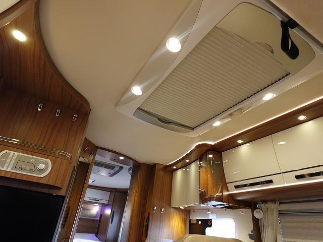 キャンピングカー バスコン ﾍﾞﾝﾂﾊｲﾏｰ ｽﾀｰﾗｲﾝ B690MD