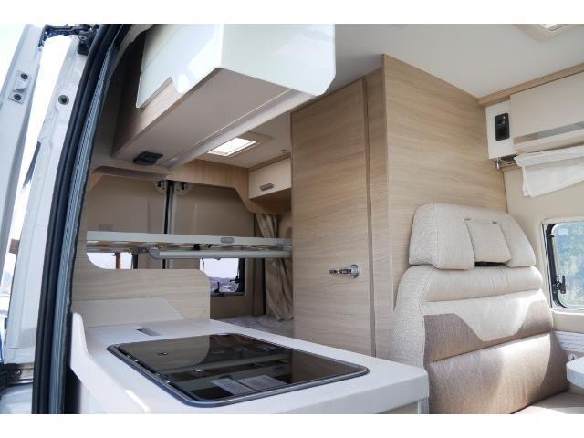 キャンピングカー バンコン ﾃﾞｭｶﾄ ﾛｰﾗｰﾁｰﾑ ﾘﾋﾞﾝｸﾞｽﾄｰﾝKJ新車即納