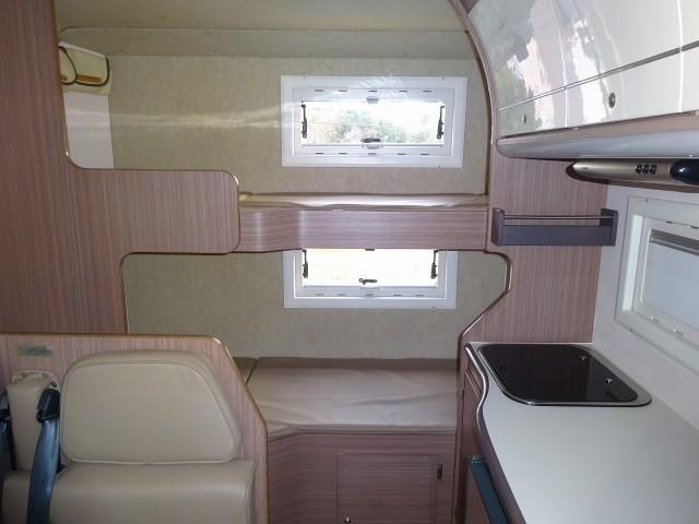 キャンピングカー キャブコン ﾊｲｴｰｽ ｼﾞｬﾊﾟﾝCRC ﾛﾋﾞﾝｿﾝ771 4WD