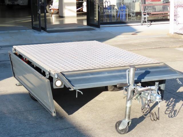 キャンピングカー トレーラー ﾌﾞﾗｽﾄﾄﾚｲﾙ T-33