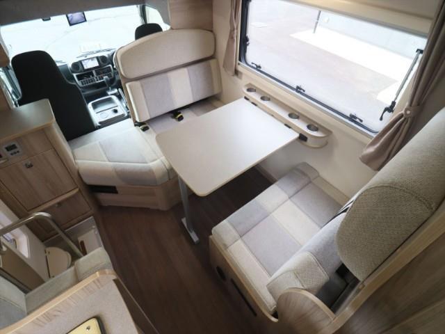 キャンピングカー キャブコン ｶﾑﾛｰﾄﾞ ﾅｯﾂRV ｸﾚｿﾝｼﾞｬｰﾆｰWｴﾎﾞﾗｲﾄ