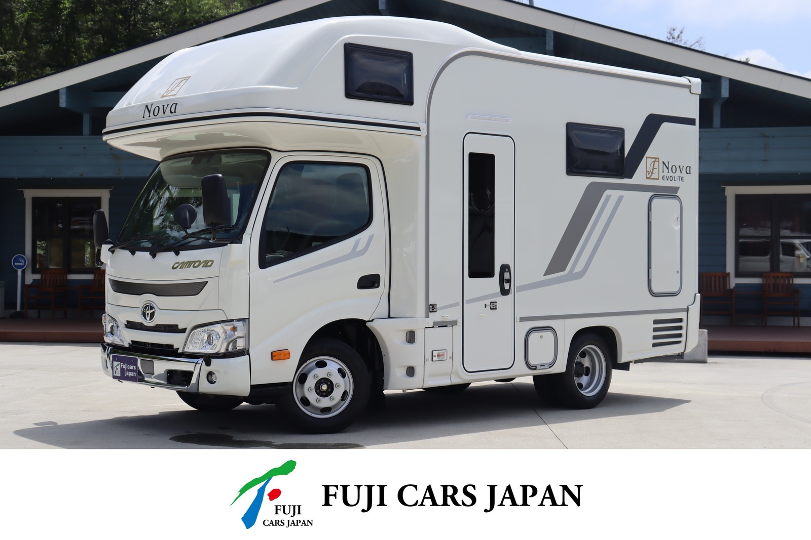 キャブコン フジカーズジャパンNova　タイプW　新車即納