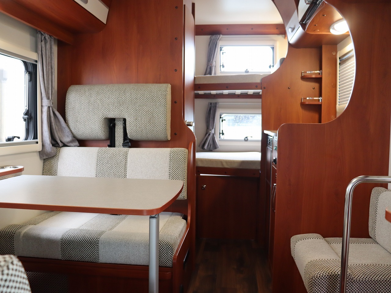 キャンピングカー キャブコン ｶﾑﾛｰﾄﾞﾌｼﾞｶｰｽﾞｼﾞｬﾊﾟﾝNovaﾀｲﾌﾟW新車