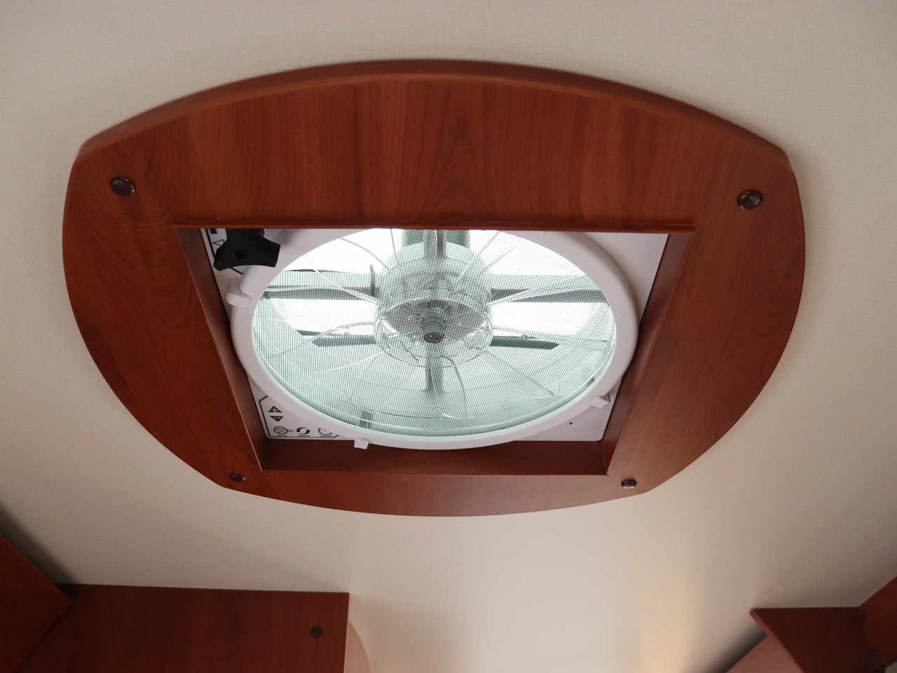 キャンピングカー キャブコン ｶﾑﾛｰﾄﾞﾌｼﾞｶｰｽﾞｼﾞｬﾊﾟﾝNovaﾀｲﾌﾟW新車