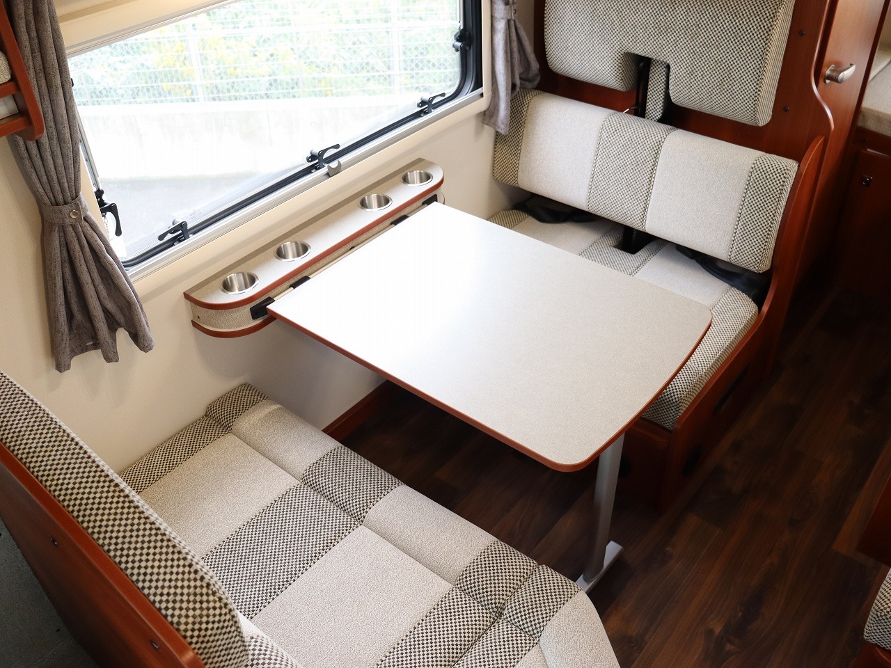 キャンピングカー キャブコン ｶﾑﾛｰﾄﾞﾌｼﾞｶｰｽﾞｼﾞｬﾊﾟﾝNovaﾀｲﾌﾟW新車