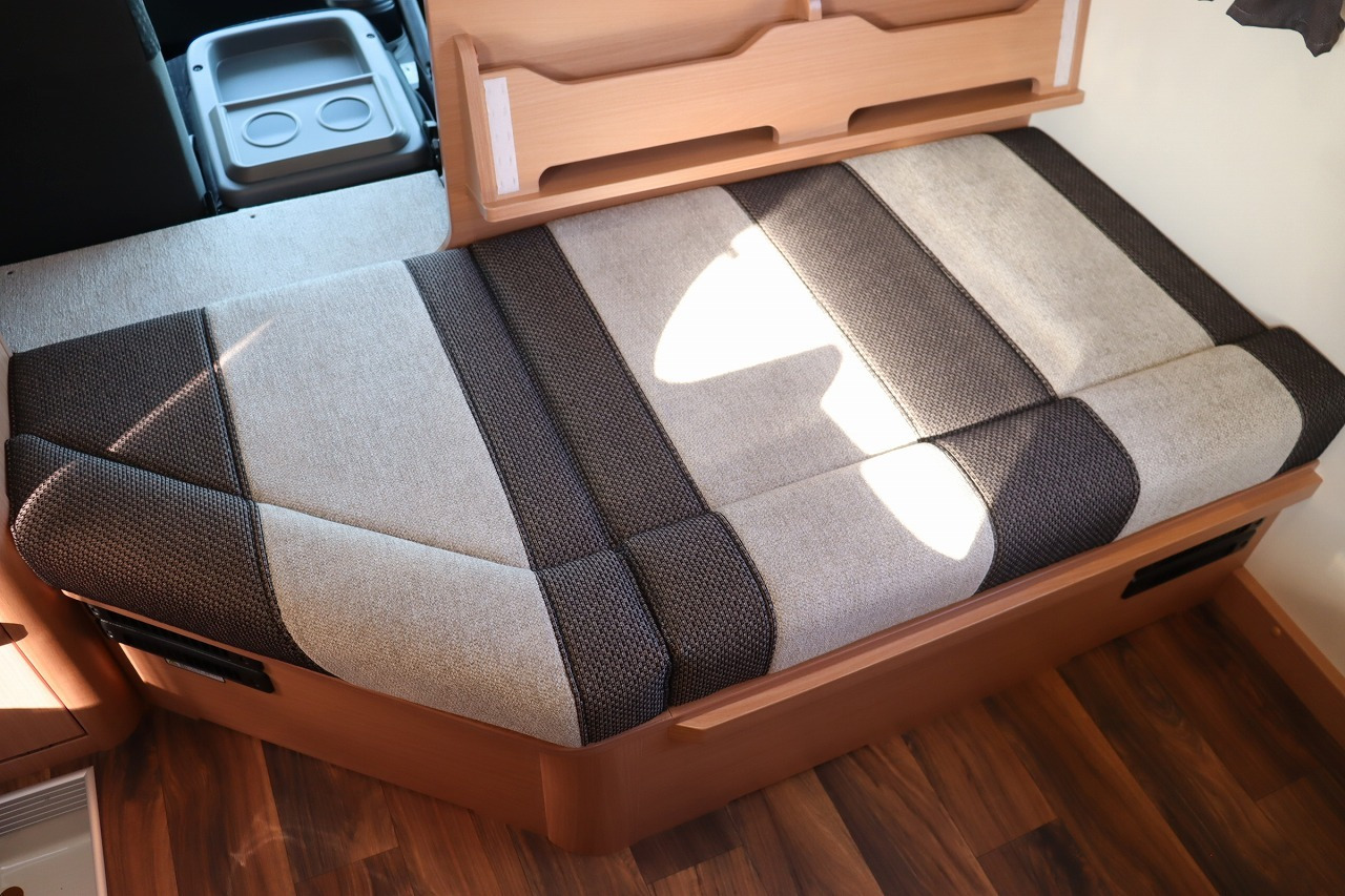 キャンピングカー キャブコン ｶﾑﾛｰﾄﾞﾌｼﾞｶｰｽﾞｼﾞｬﾊﾟﾝNovaﾀｲﾌﾟX新車