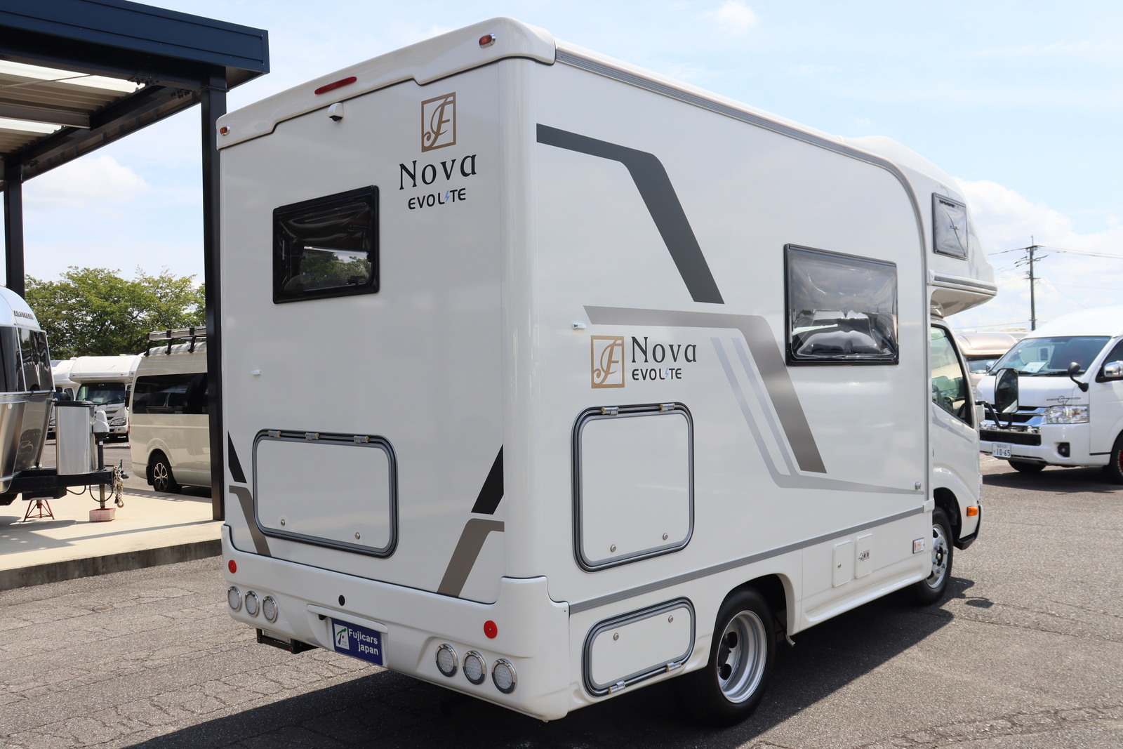 キャンピングカー キャブコン ｶﾑﾛｰﾄﾞ ﾌｼﾞｶｰｽﾞｼﾞｬﾊﾟﾝNovaX新車4WD