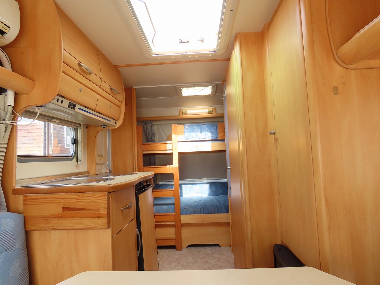 キャンピングカー トレーラー ﾌｪﾝﾄ ｻﾌｧｲｱ 　ｱｳﾄﾚｯﾄ品　現状販売