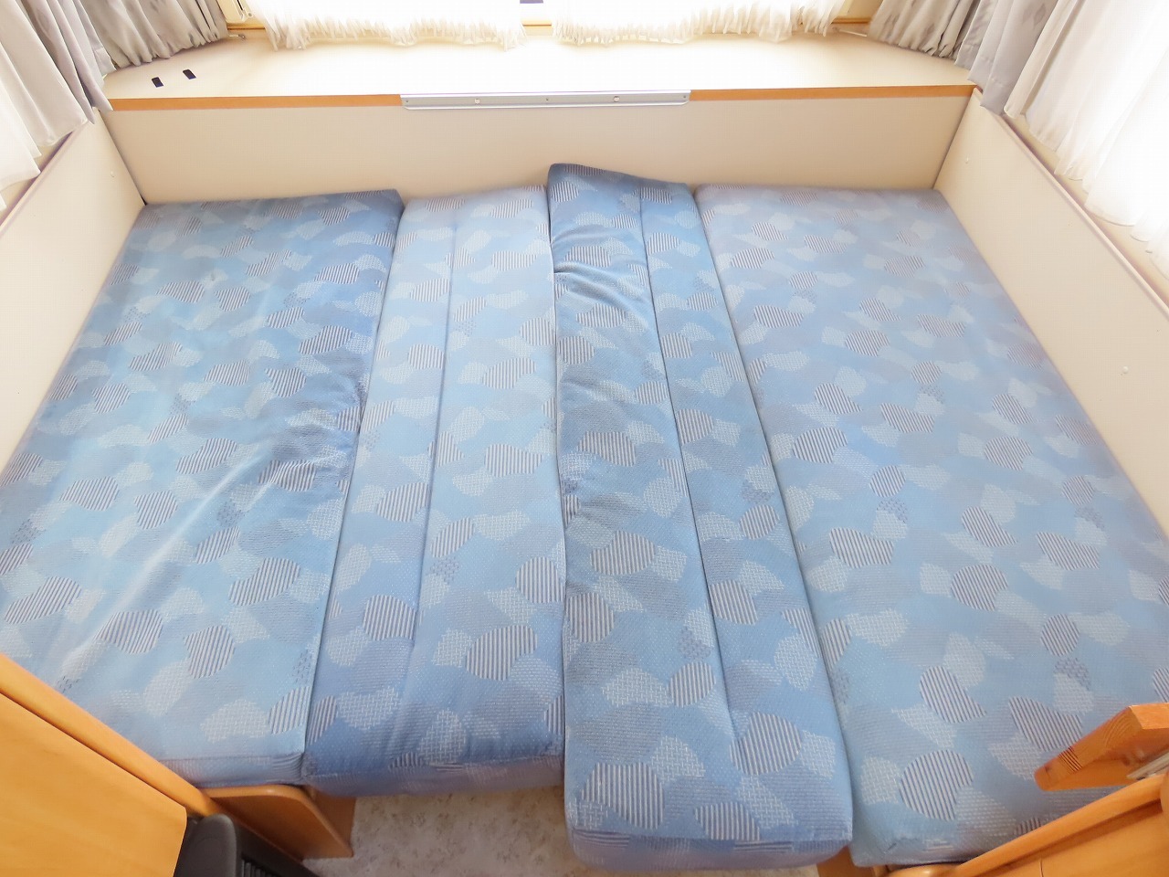 キャンピングカー トレーラー ﾌｪﾝﾄ ｻﾌｧｲｱ 　ｱｳﾄﾚｯﾄ品　現状販売