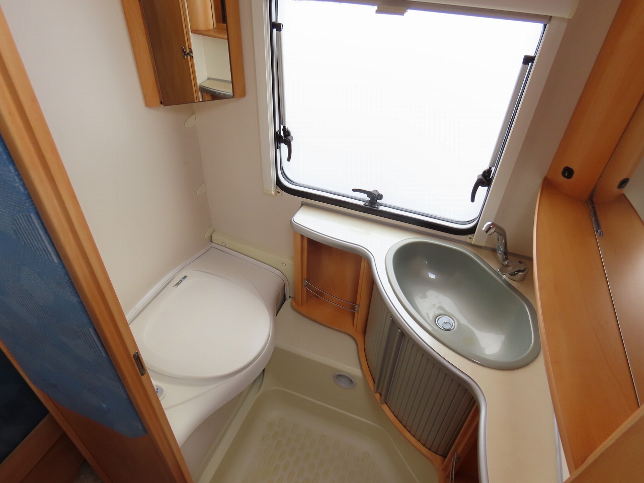 キャンピングカー トレーラー ﾌｪﾝﾄ ｻﾌｧｲｱ 　ｱｳﾄﾚｯﾄ品　現状販売