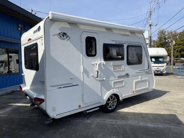キャンピングカー トレーラー ﾄﾘｶﾞﾉ ｴﾒﾛｰﾄﾞ376 牽引免許不要