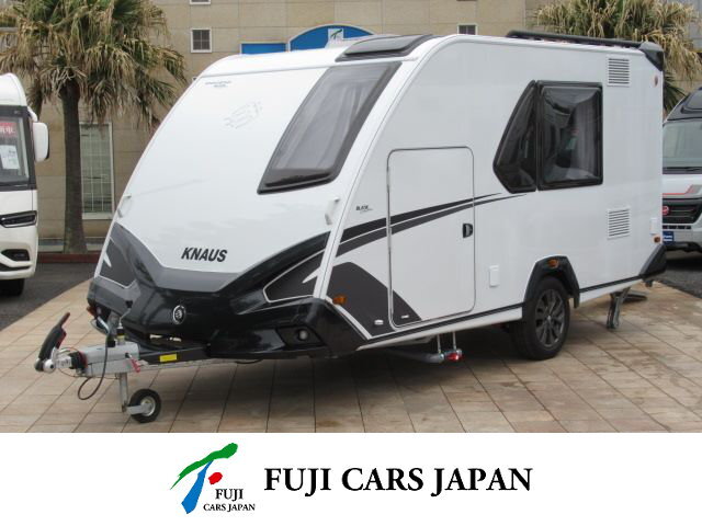 キャンピングカー トレーラー クナウス スポーツ&ファン480QLブラックセレクション