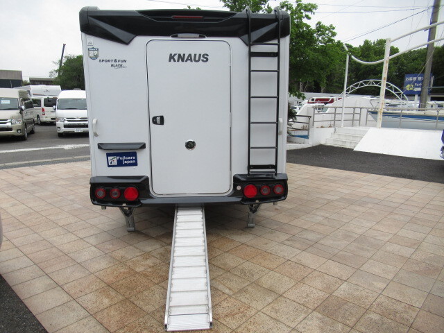 キャンピングカー トレーラー ｸﾅｳｽ ｽﾎﾟｰﾂ&ﾌｧﾝ480QLﾌﾞﾗｯｸｾﾚｸｼｮﾝ